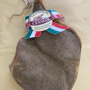 Prosciutto sgambato intero